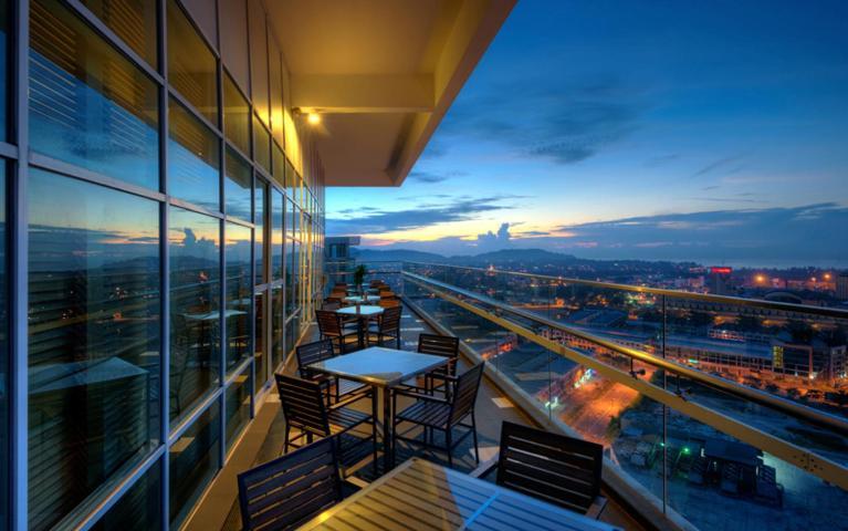 Zenith Hotel Kuantan Exterior foto View from the 26th floor