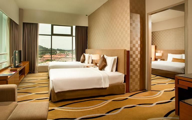 Zenith Hotel Kuantan Habitación foto Deluxe Family Room