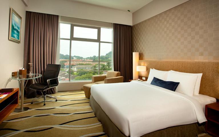 Zenith Hotel Kuantan Habitación foto Deluxe Room