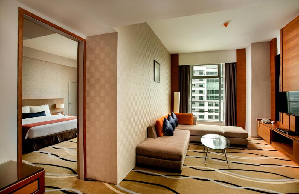 Zenith Hotel Kuantan Exterior foto Suite